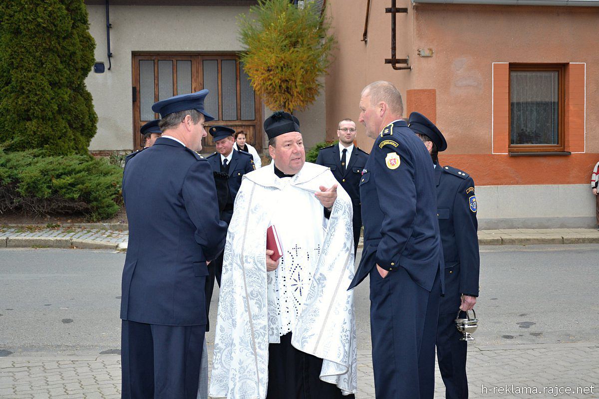 Slavnostní předání nového zásahového vozidla