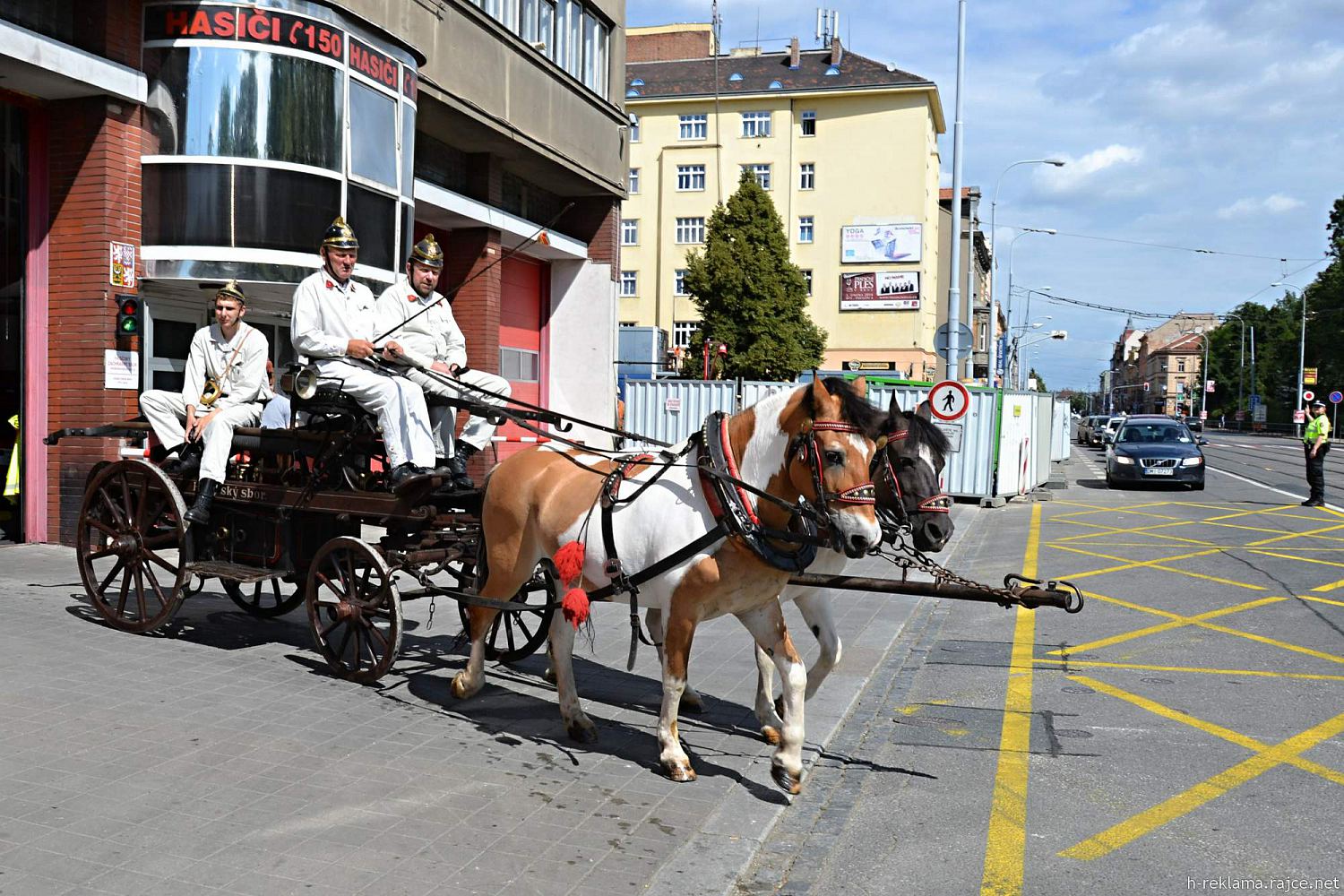 150 let hasičů v Brně: Hasičské defilé