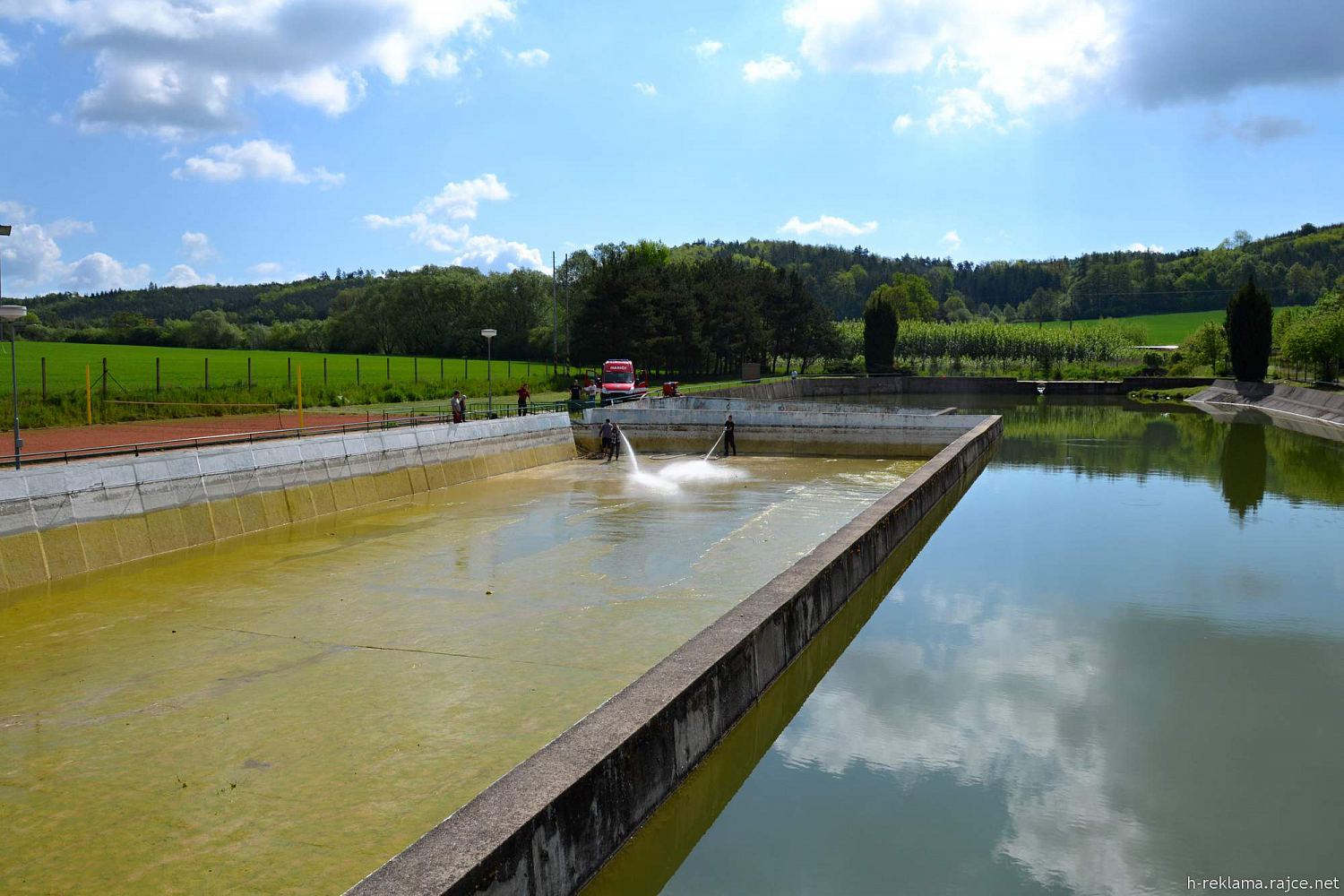 Čištění koupaliště