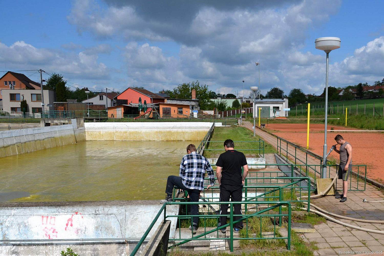 Čištění koupaliště