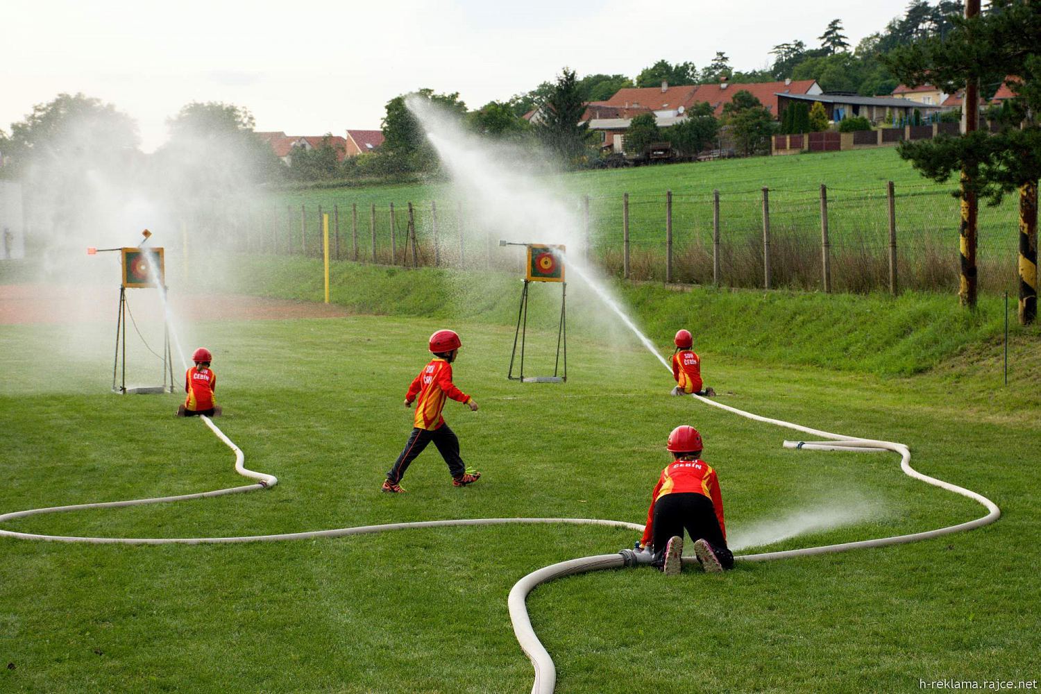 Noční soutěž o pohár starosty obce Čebín