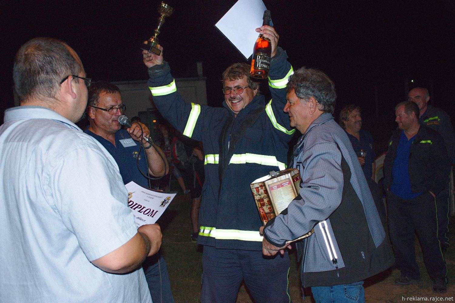 Noční soutěž o pohár starosty obce Čebín