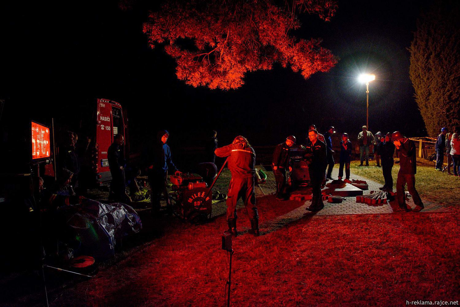 Noční soutěž o pohár starosty obce Čebín